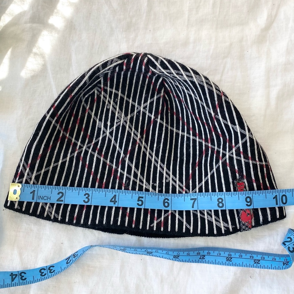 Bula Striped Toque - Picture 7 of 8